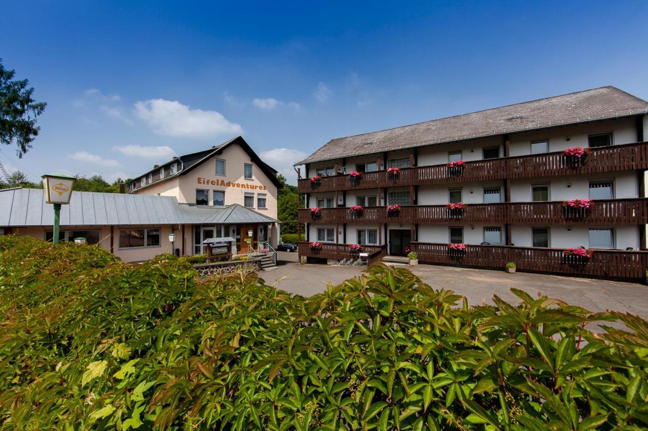 Appartementhaus Eifeladventures Berlingen Exteriör bild